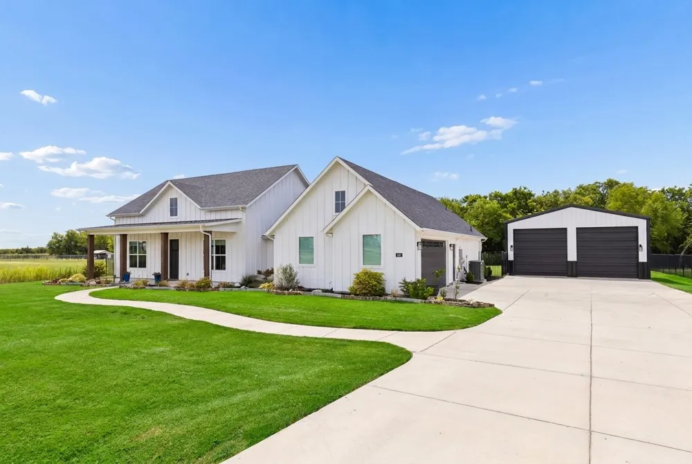 940 Declaration Drive Nevada, TX 75173