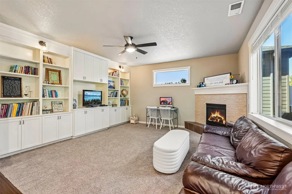 527 Allen Creek Drive Ridgefield, WA 98642