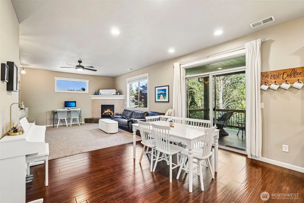 527 Allen Creek Drive Ridgefield, WA 98642