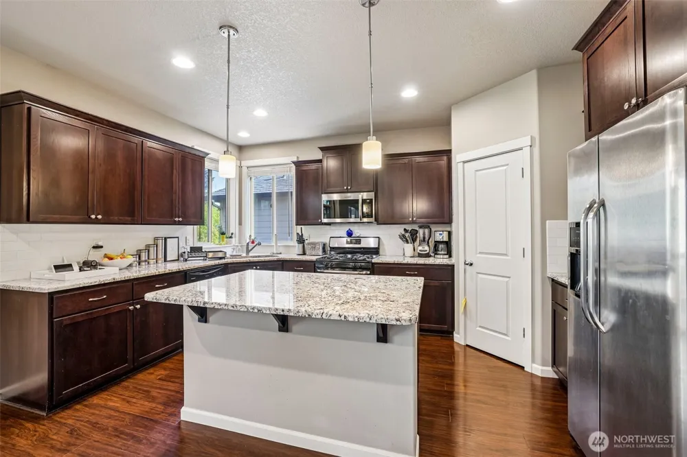 527 Allen Creek Drive Ridgefield, WA 98642