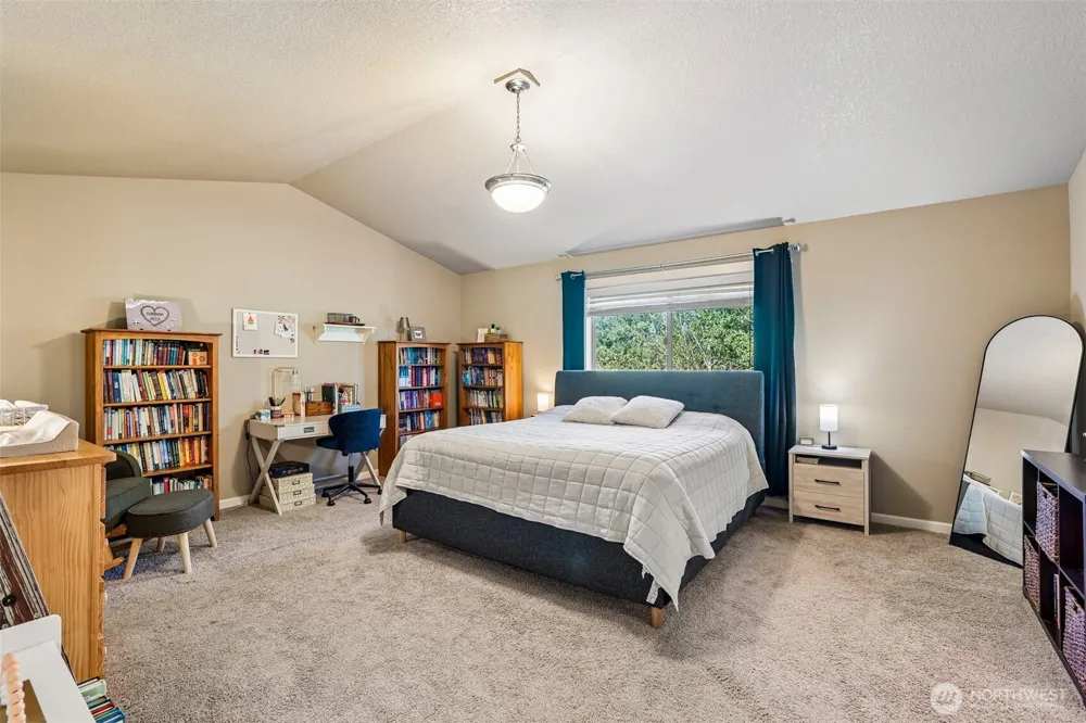527 Allen Creek Drive Ridgefield, WA 98642