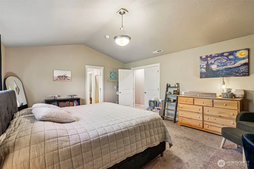 527 Allen Creek Drive Ridgefield, WA 98642