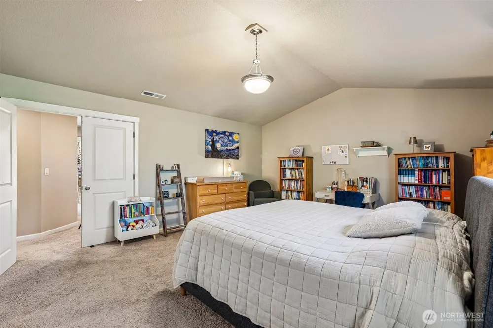 527 Allen Creek Drive Ridgefield, WA 98642