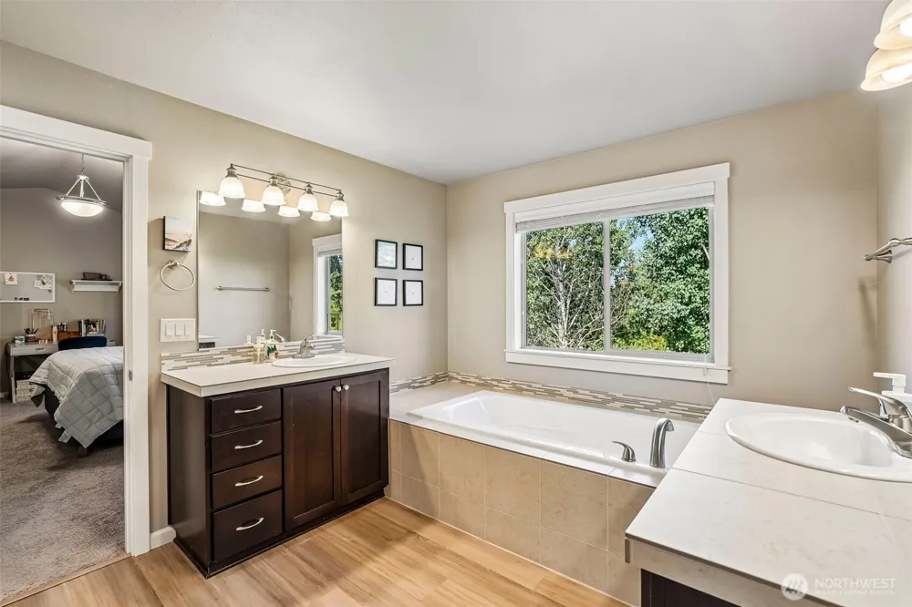 527 Allen Creek Drive Ridgefield, WA 98642