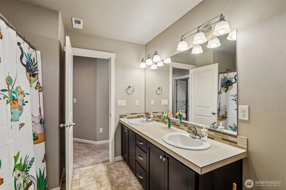 527 Allen Creek Drive Ridgefield, WA 98642
