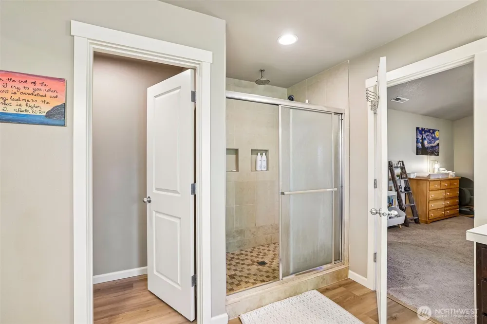 527 Allen Creek Drive Ridgefield, WA 98642
