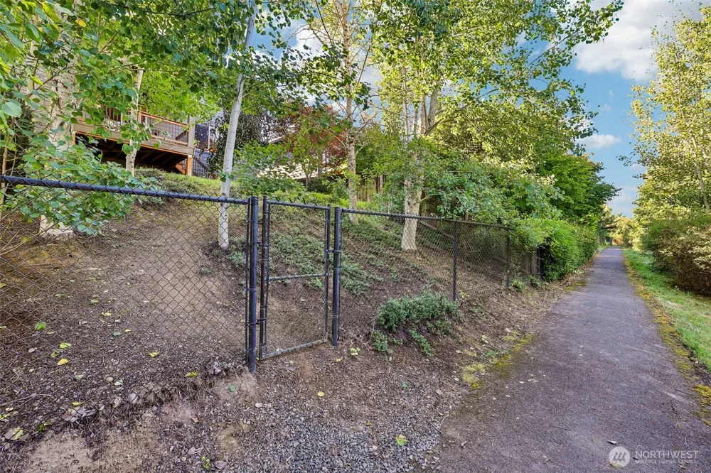 527 Allen Creek Drive Ridgefield, WA 98642