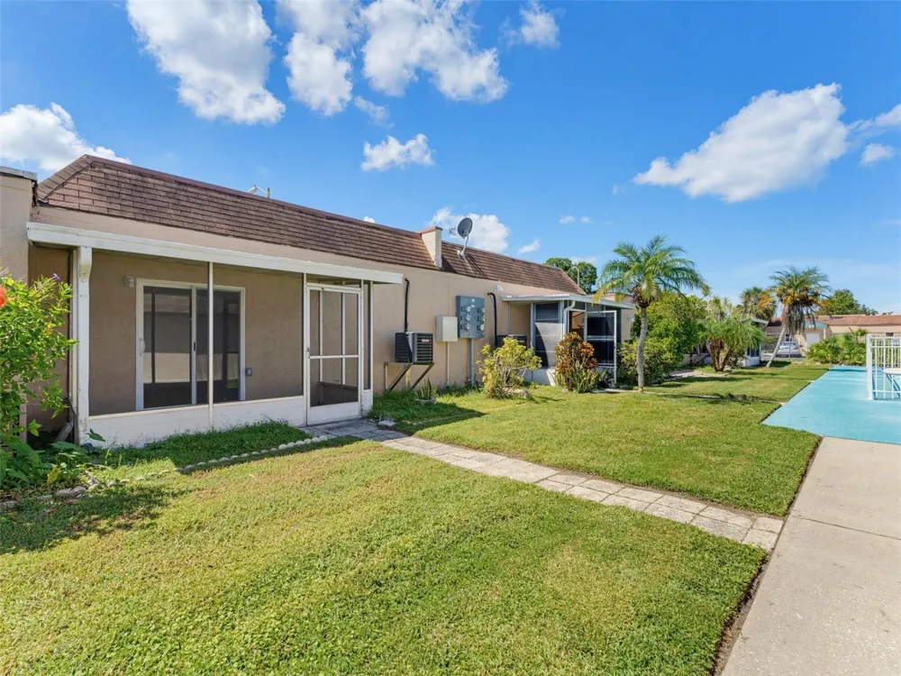 6310 PROVIDENCE CIRCLE #4 New Port Richey, FL 34652