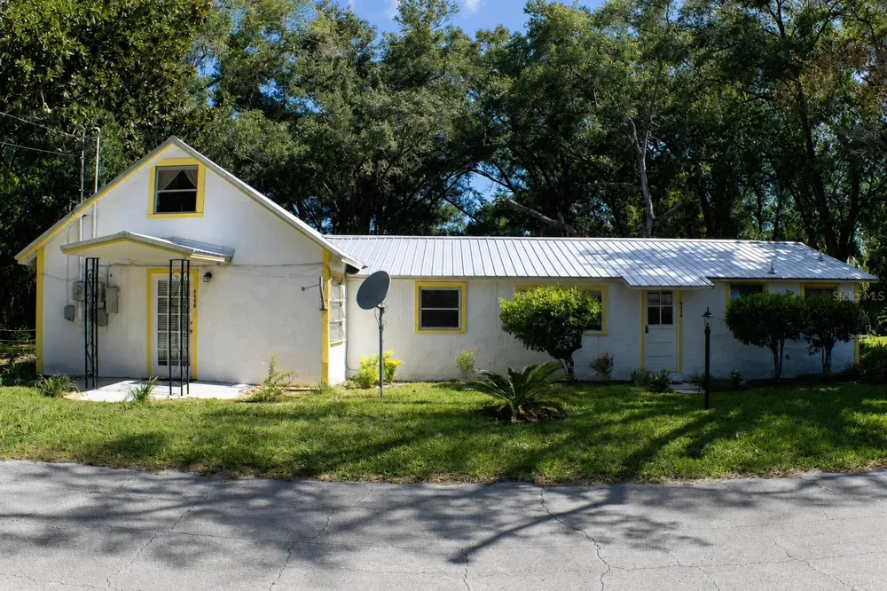 490 JOHN STREET #A & B Lake Helen, FL 32744