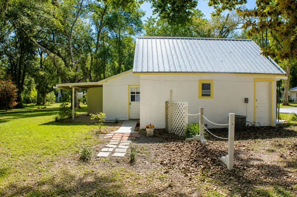 490 JOHN STREET #A & B Lake Helen, FL 32744