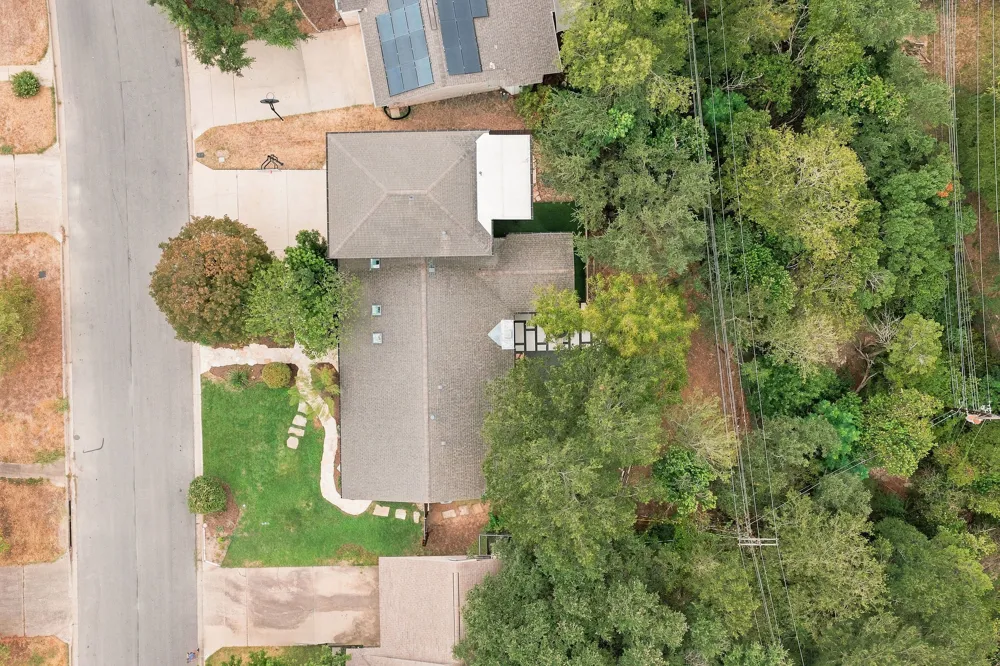 1806 Barton Parkway Austin, TX 78704