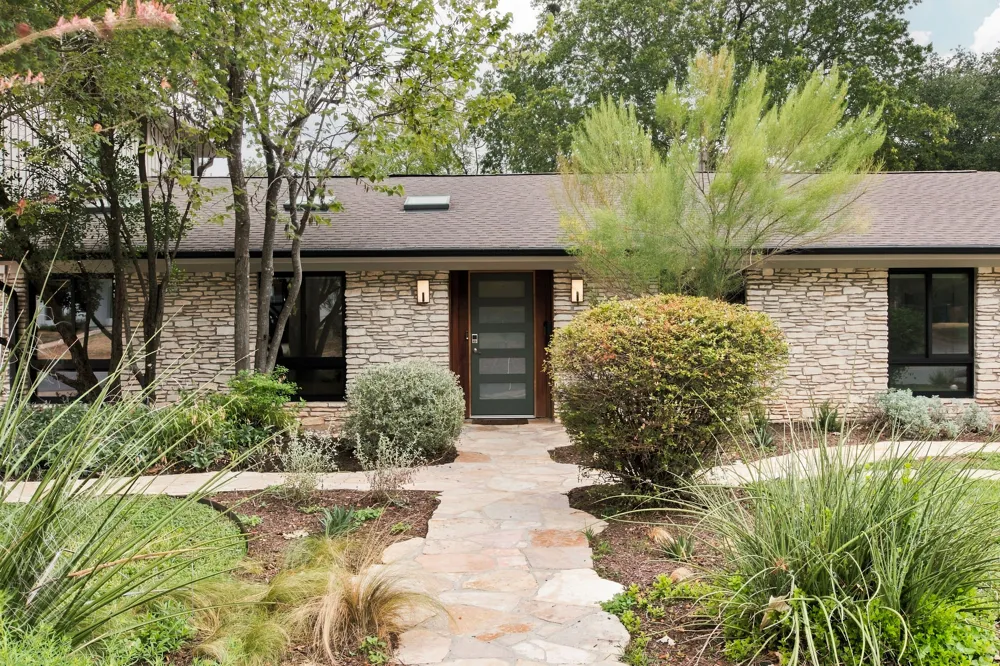 1806 Barton Parkway Austin, TX 78704