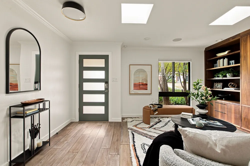 1806 Barton Parkway Austin, TX 78704