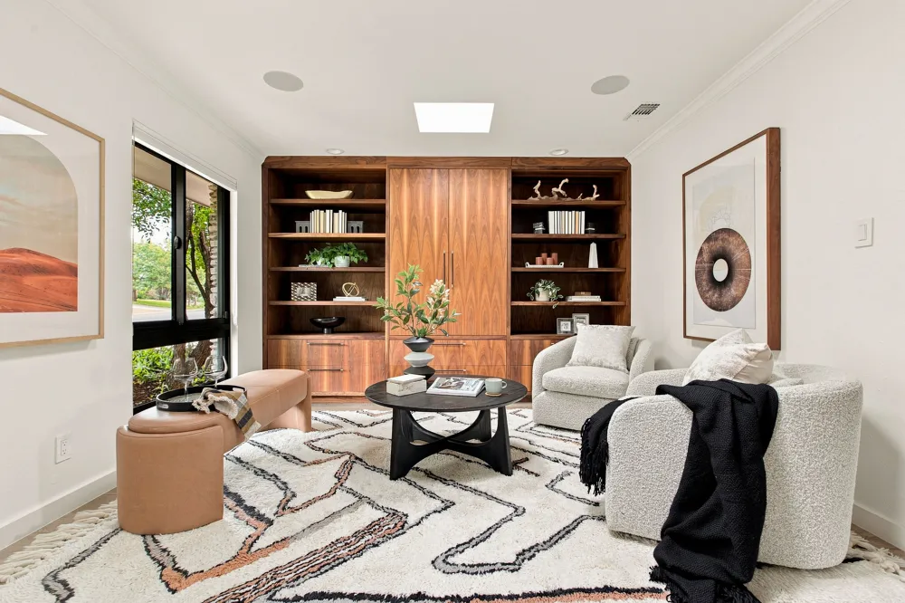 1806 Barton Parkway Austin, TX 78704