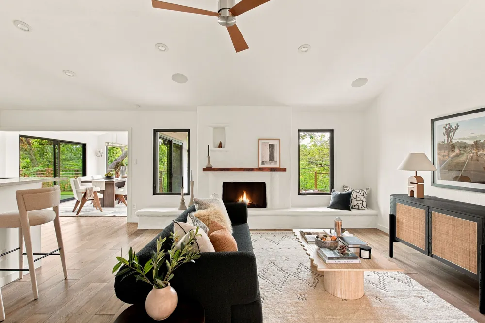 1806 Barton Parkway Austin, TX 78704