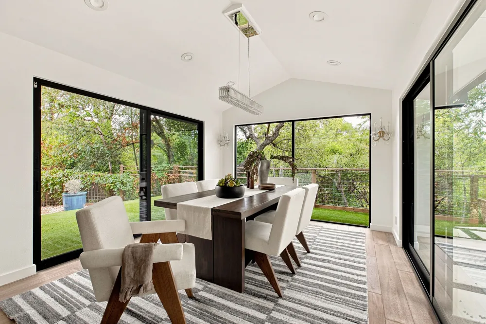 1806 Barton Parkway Austin, TX 78704