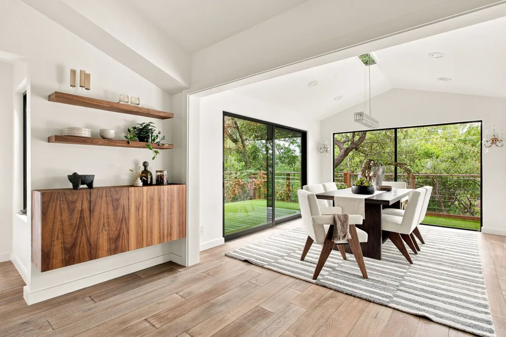 1806 Barton Parkway Austin, TX 78704