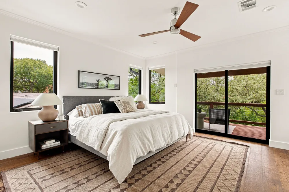 1806 Barton Parkway Austin, TX 78704