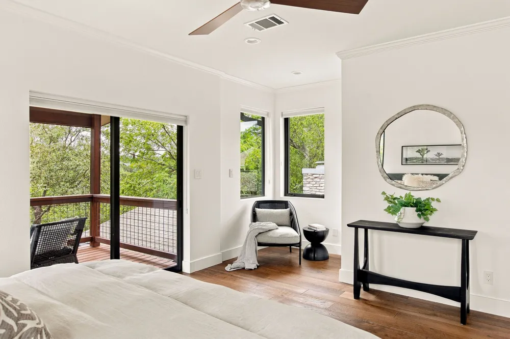 1806 Barton Parkway Austin, TX 78704