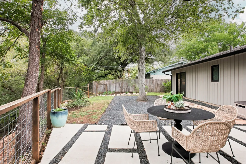 1806 Barton Parkway Austin, TX 78704