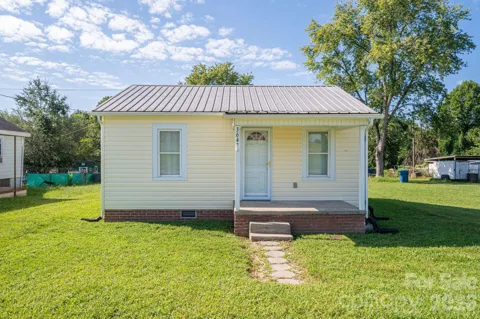 3643 Icard Rhodhiss Road