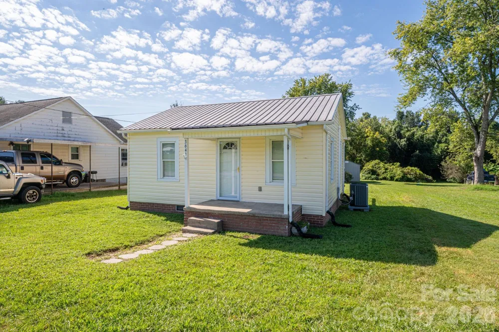 3643 Icard Rhodhiss Road Connelly Springs, NC 28612