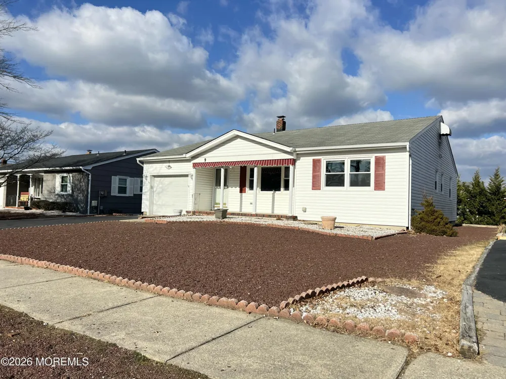 9 Westport Drive Toms River, NJ 08757