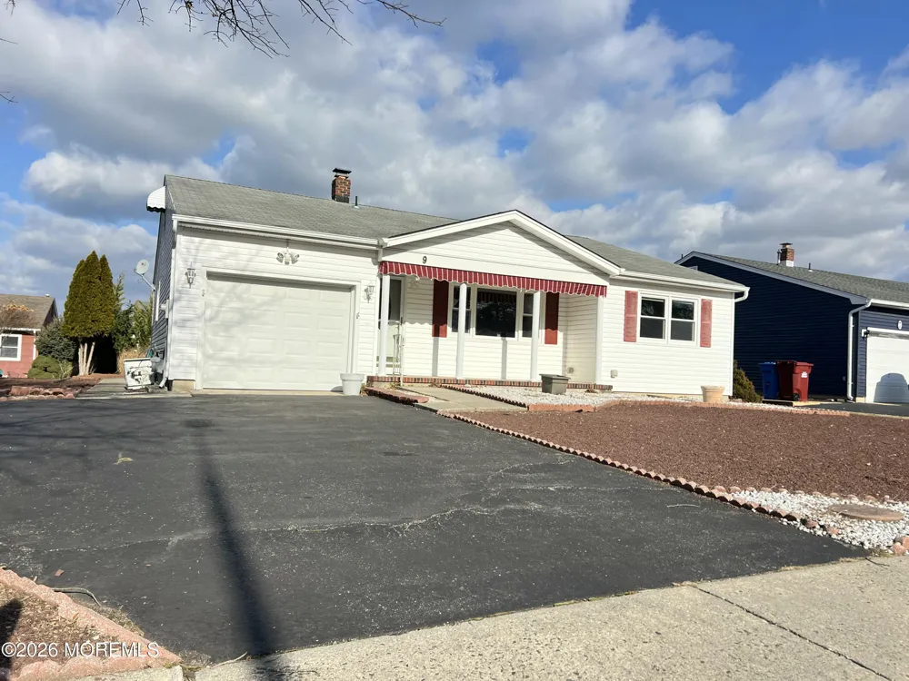 9 Westport Drive Toms River, NJ 08757