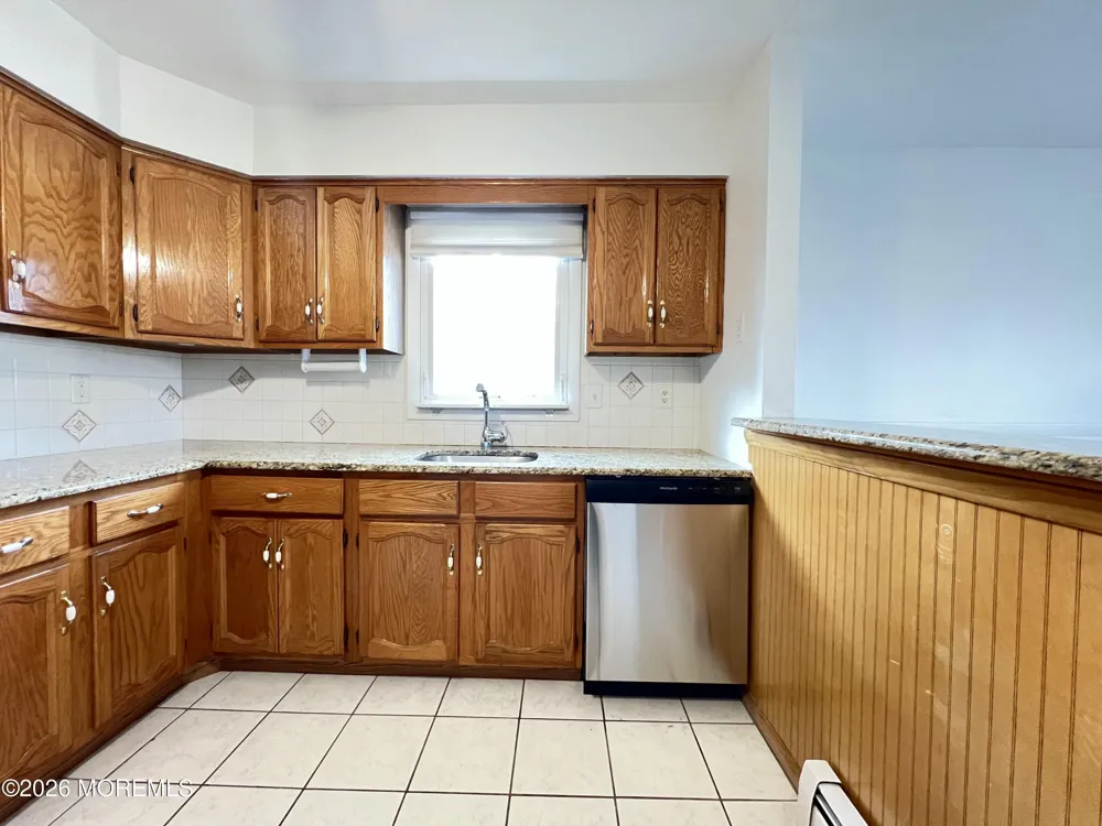 9 Westport Drive Toms River, NJ 08757