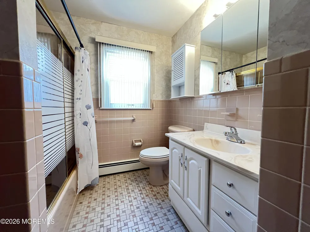 9 Westport Drive Toms River, NJ 08757