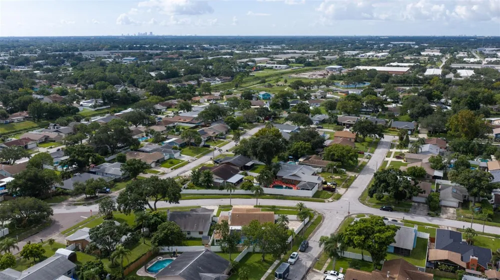 7151 121ST AVENUE Largo, FL 33773