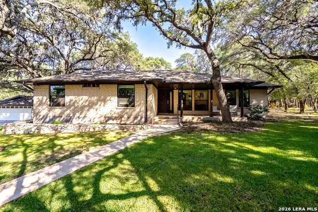 8621 INDIAN HILLS LN Boerne, TX 78006
