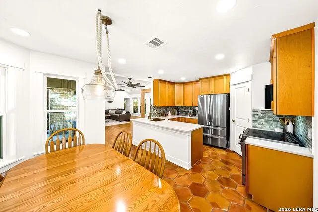 8621 INDIAN HILLS LN Boerne, TX 78006