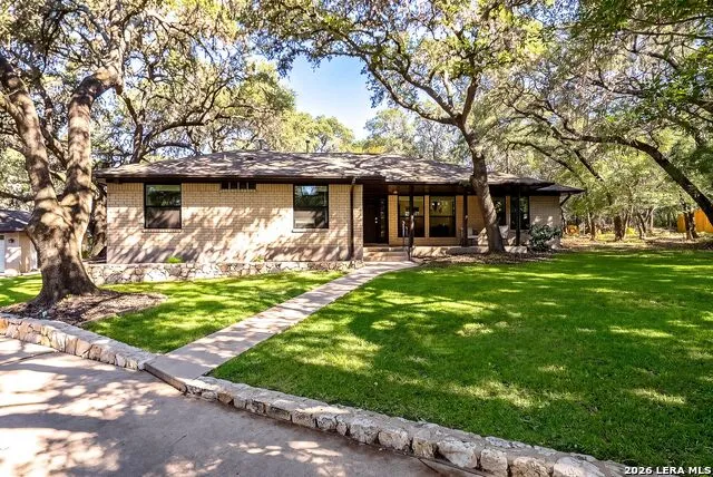8621 INDIAN HILLS LN Boerne, TX 78006