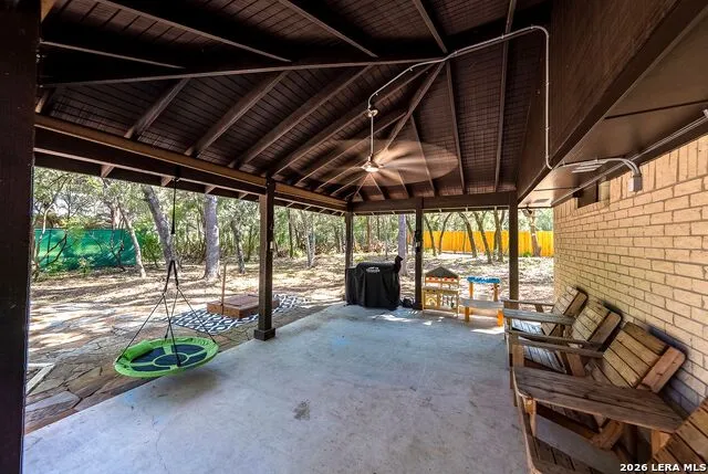 8621 INDIAN HILLS LN Boerne, TX 78006