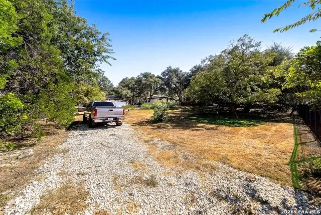 8621 INDIAN HILLS LN Boerne, TX 78006