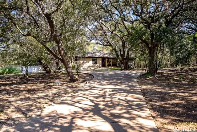 8621 INDIAN HILLS LN Boerne, TX 78006