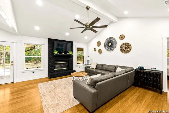 8621 INDIAN HILLS LN Boerne, TX 78006