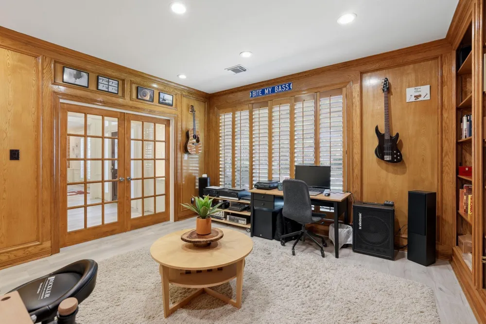 4519 Castlewood Street Sugar Land, TX 77479