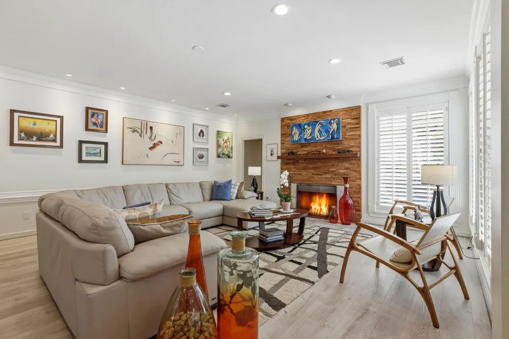4519 Castlewood Street Sugar Land, TX 77479