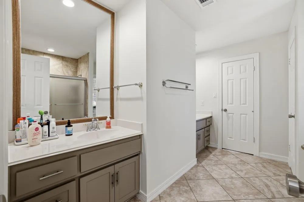 4519 Castlewood Street Sugar Land, TX 77479