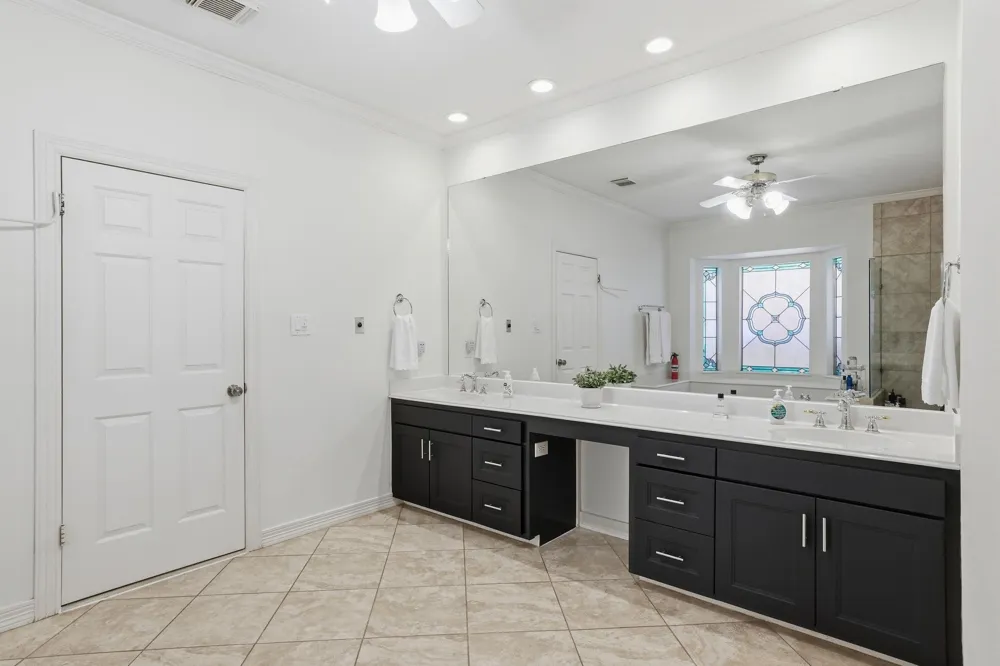 4519 Castlewood Street Sugar Land, TX 77479