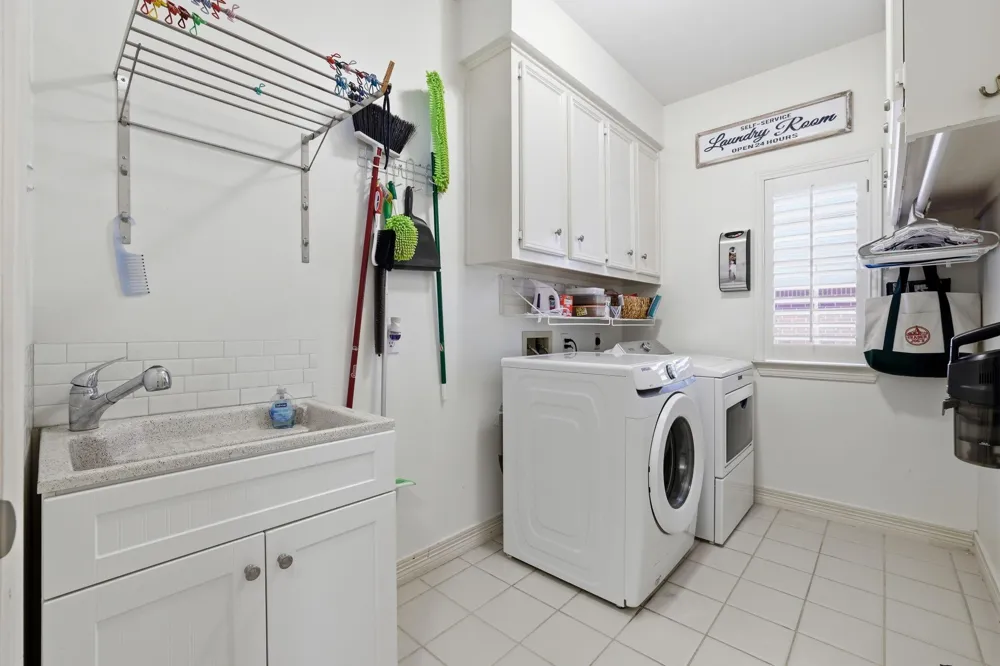 4519 Castlewood Street Sugar Land, TX 77479