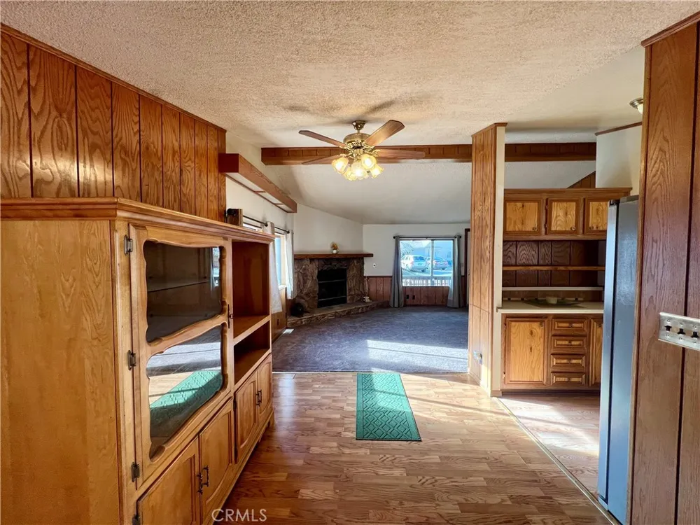 928 Elm Frazier Park, CA 93225