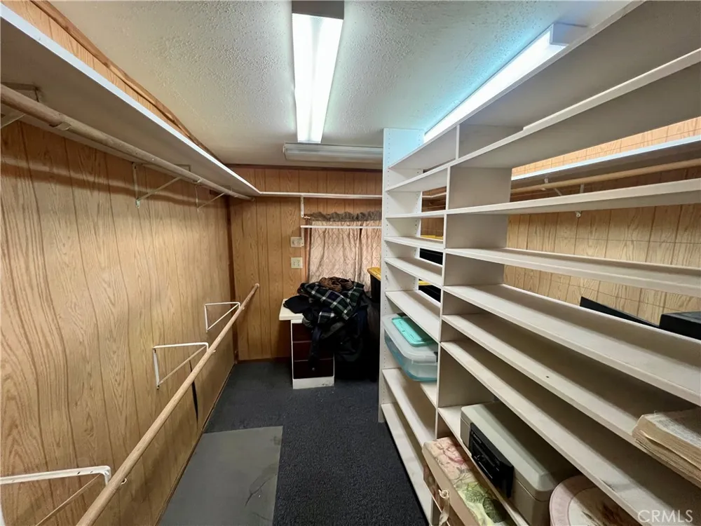 928 Elm Frazier Park, CA 93225
