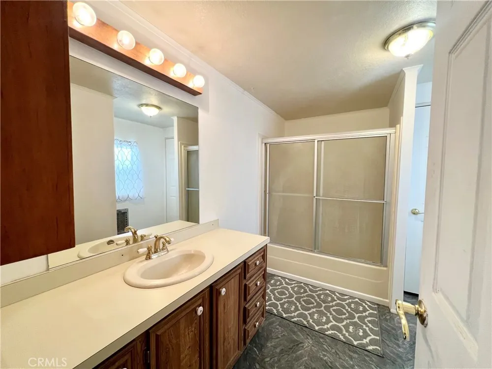 928 Elm Frazier Park, CA 93225