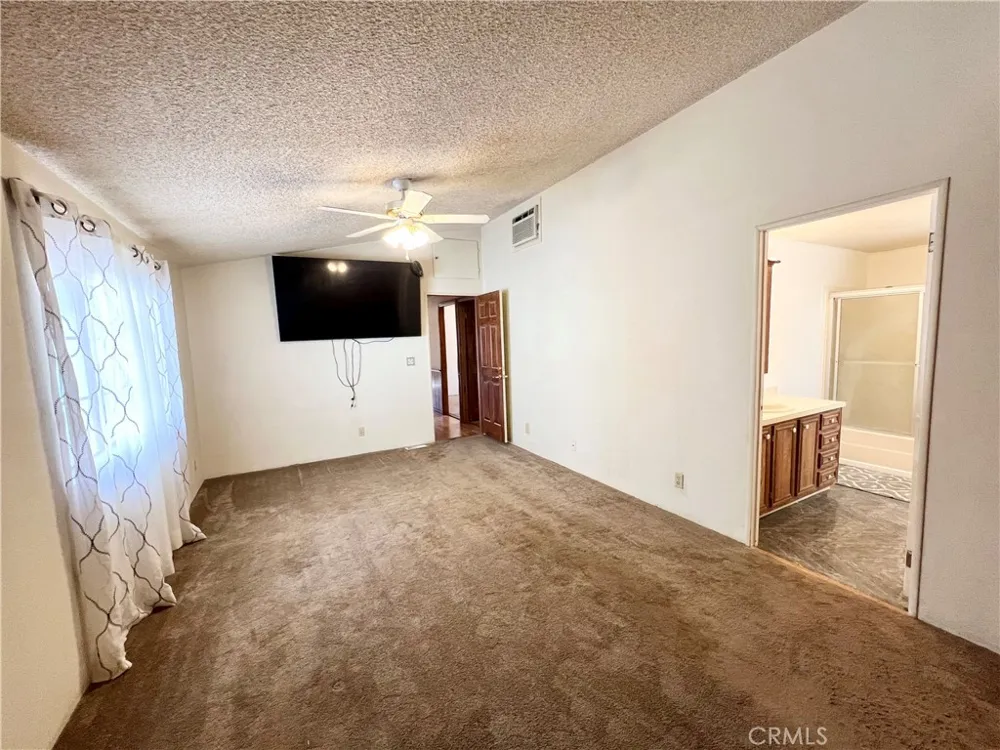 928 Elm Frazier Park, CA 93225
