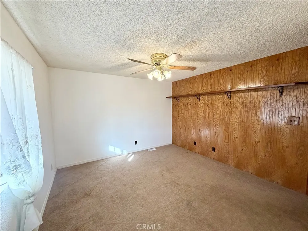 928 Elm Frazier Park, CA 93225