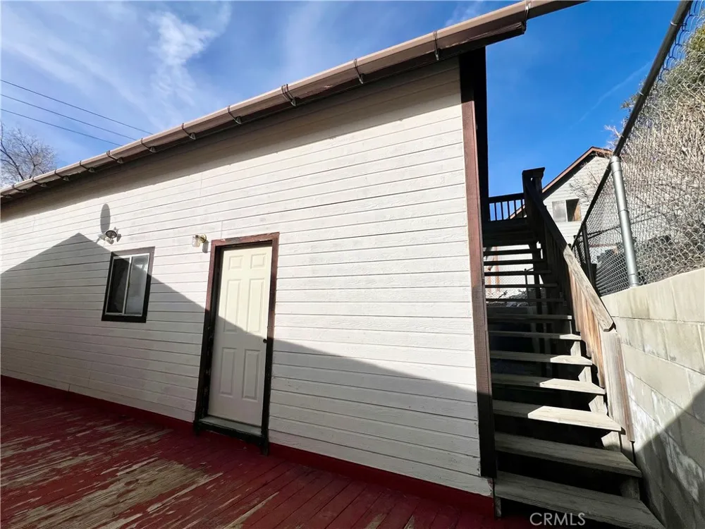 928 Elm Frazier Park, CA 93225