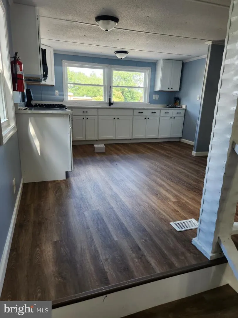509 CLEVELAND AVENUE Williamstown, NJ 08094